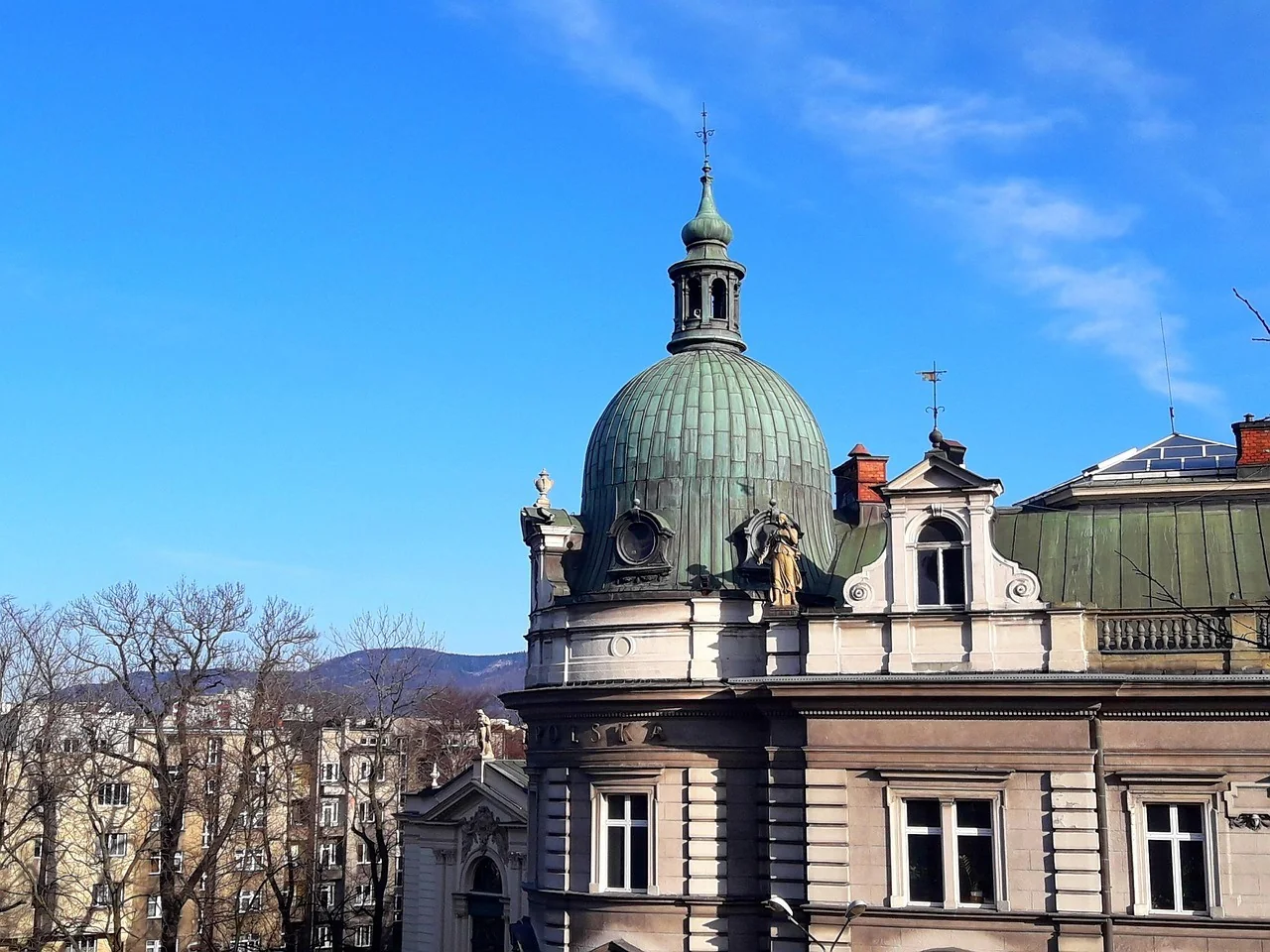 K007-02__bielsko-biala_reksio-i-miasto_02