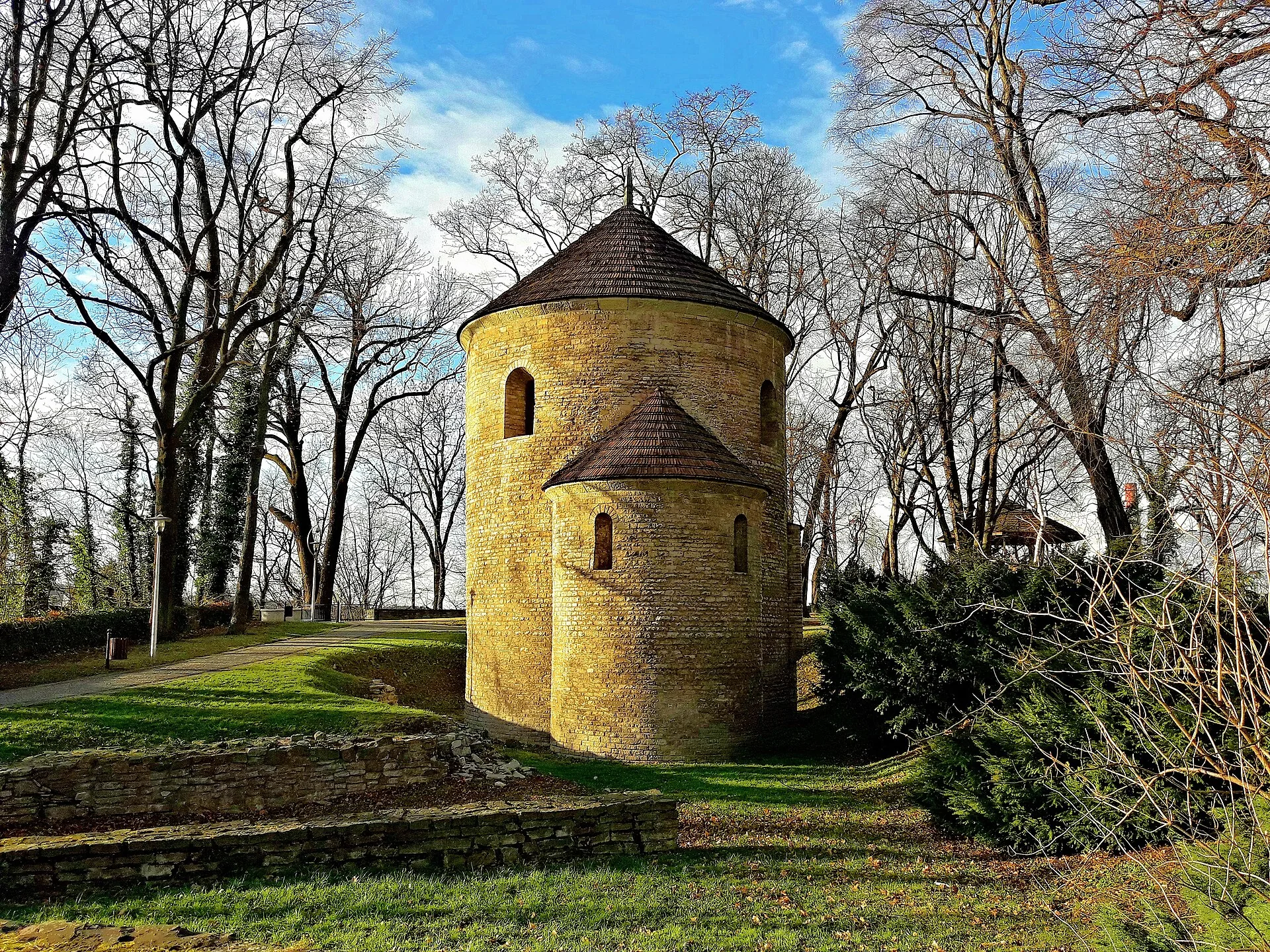 K014-02__cieszyn_rotunda_02