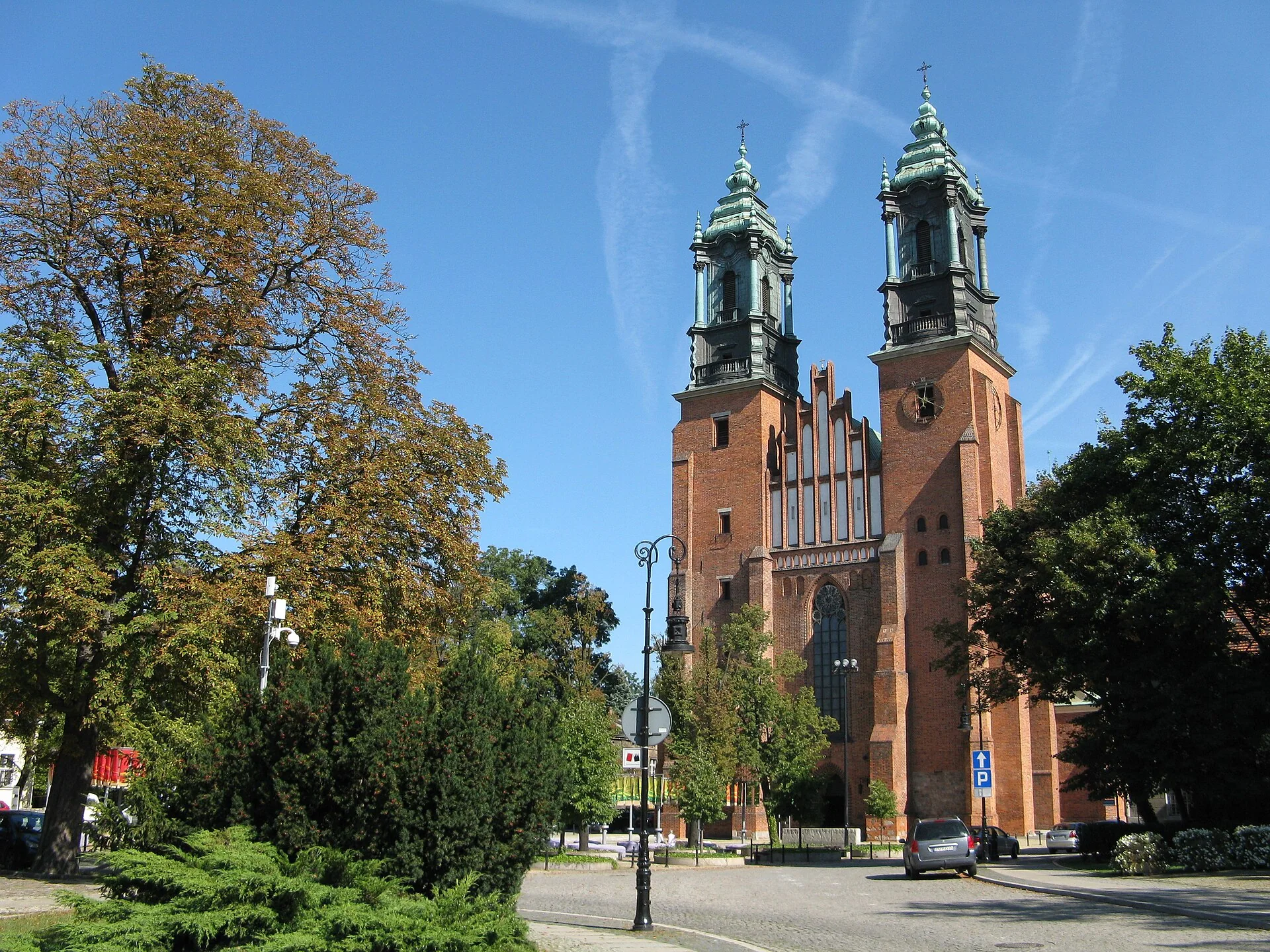 K054-01__poznan_ostrow-tumski_01