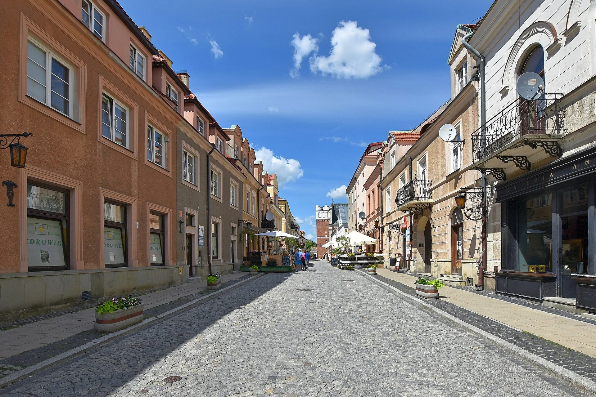 K060-03__sandomierz_brama-opatowska_01