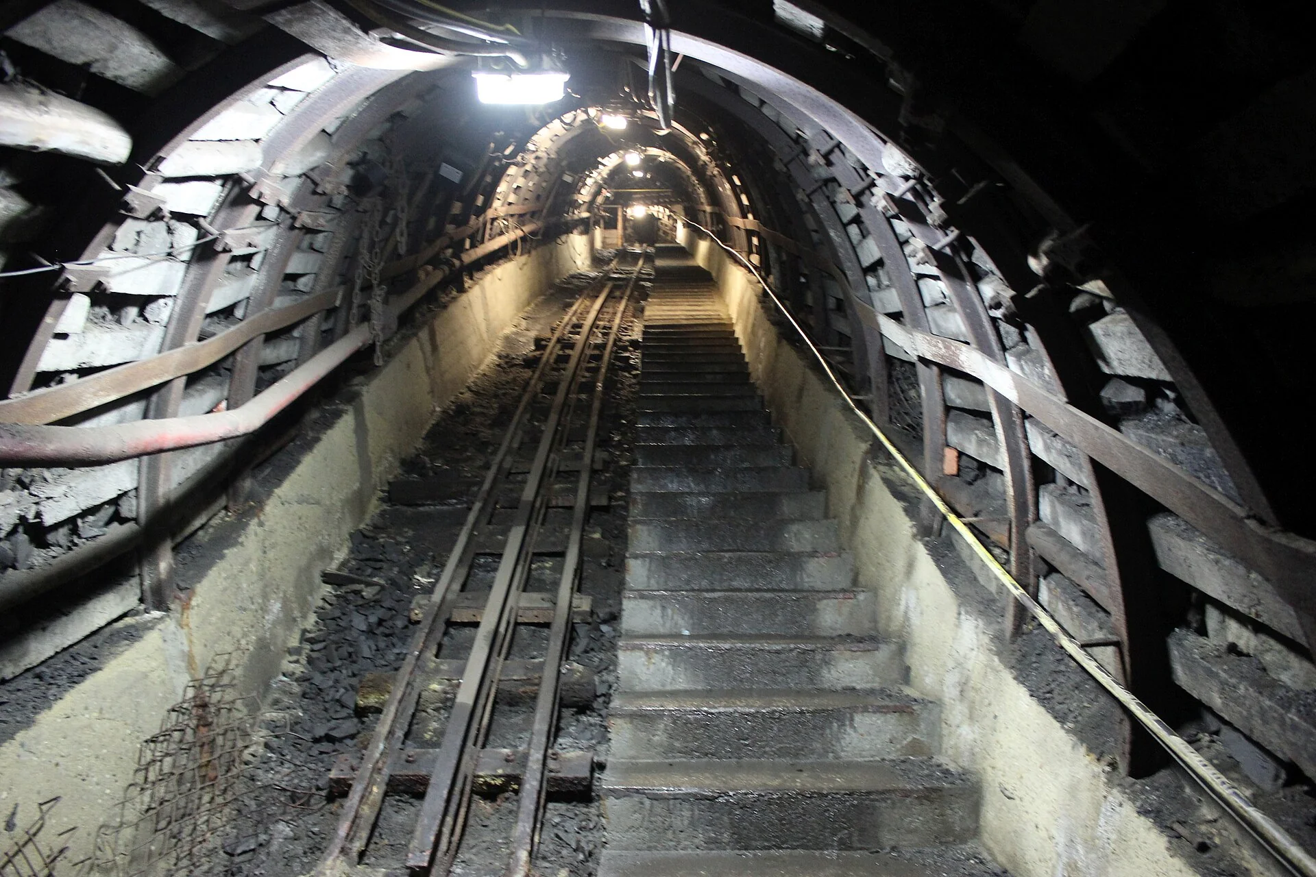 K073-03__zabrze_kopalnia-guido-zabrze-underground_02